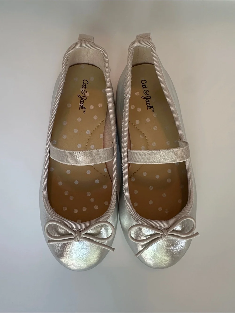Cat & Jack Girls' Metallic Silver Ballet Flats with Bow - Size 9